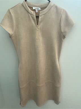 Kensie Taupe Short Sleeve Zip-Front Dress